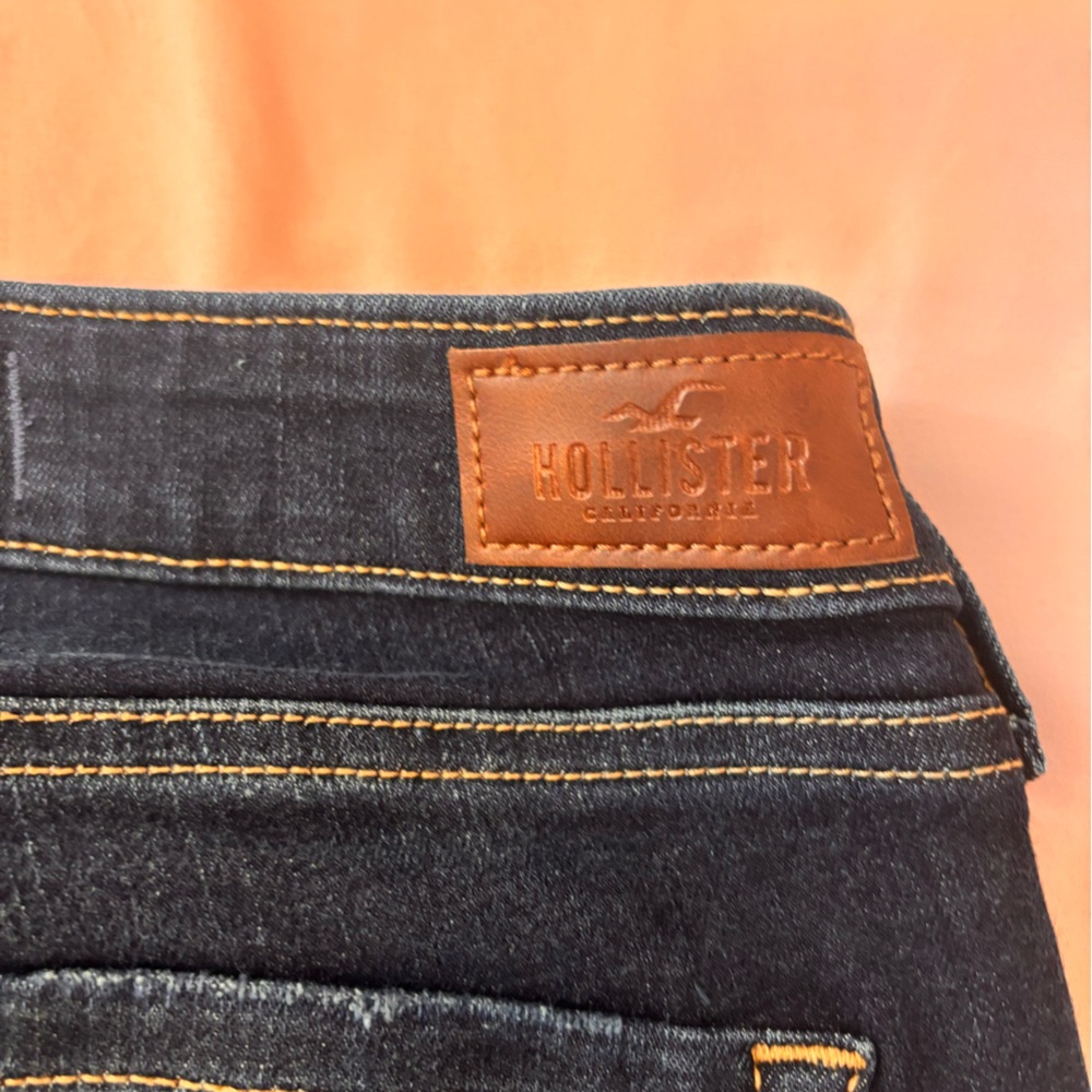 HOLLISTER LOW RISE BOOT - Picture 3 of 4